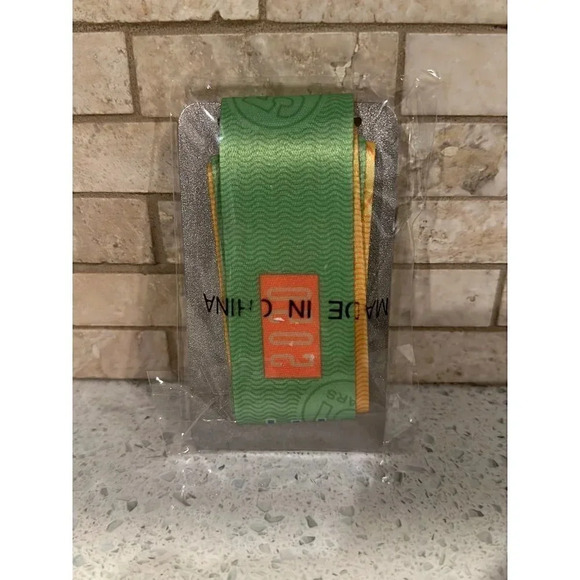 2020 RunDisney Virtual 5K Challenge Medal -‎ Ticket Book WDW - Disney World Bo - Picture 2 of 2